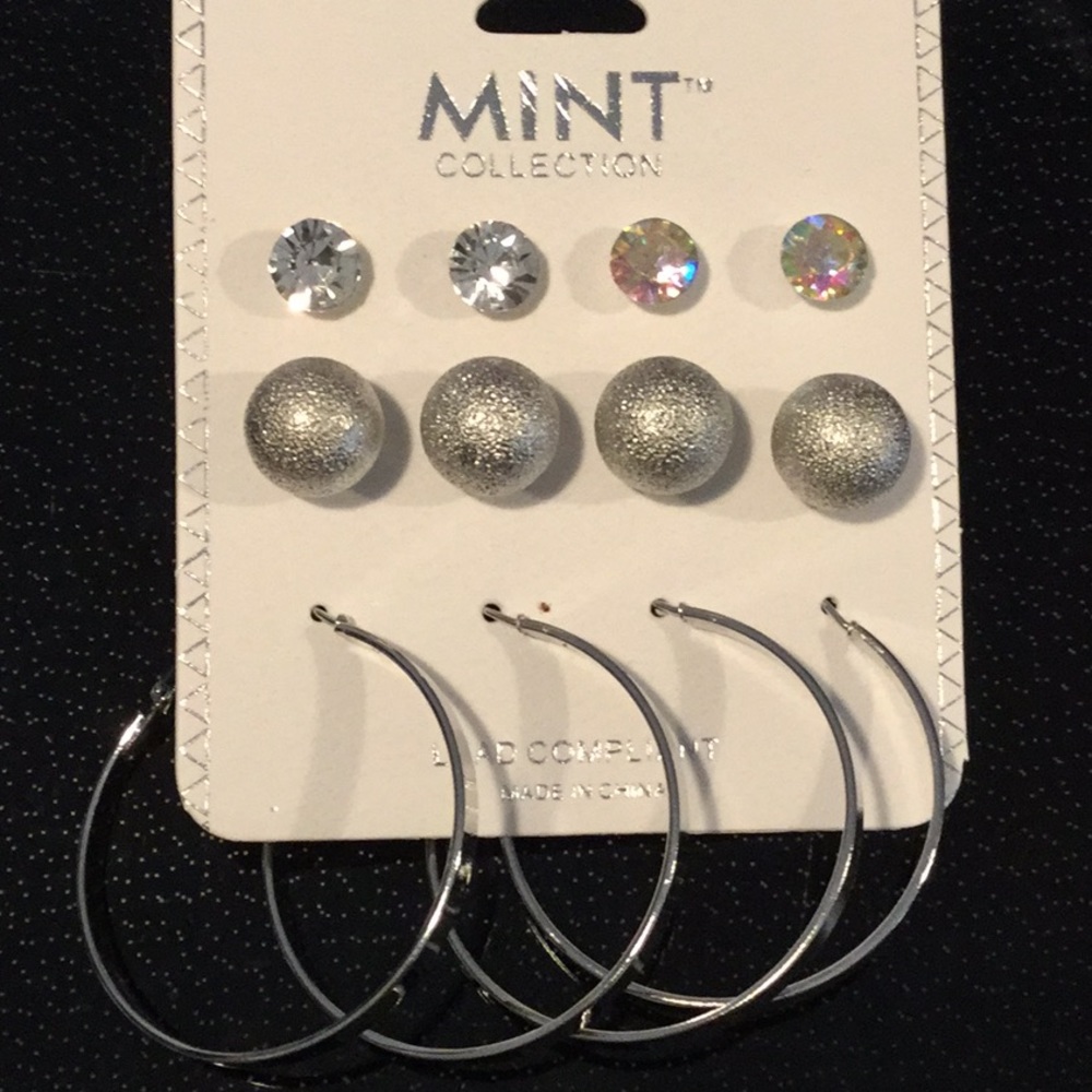 Mint Collection,  Gorgeous Silvertone Earrings